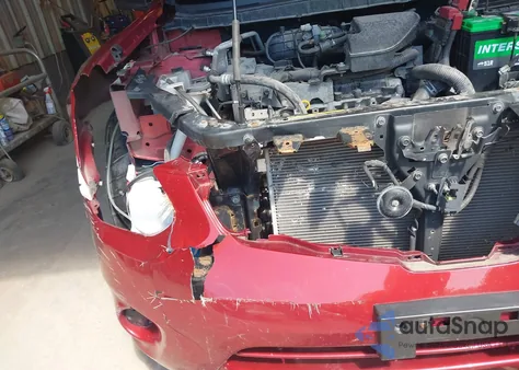 2015 Nissan Rogue Select S z USA, uszkodzony, nr VIN JN8AS5MV1FW760434